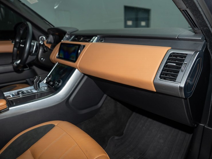 2022-land-rover-range-rover-image-50
