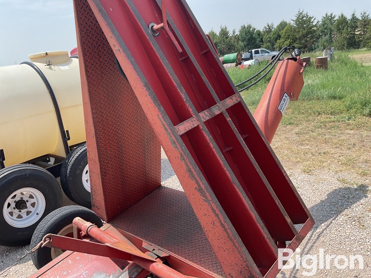 baasch-&-sons-s535-hydraulic-drive-over-auger-image-18