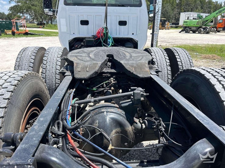 2022-ford-f750-image-22