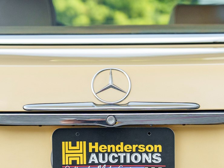 #122-•-offered-at-no-reserve-|-1980-mercedes-benz-450sl-convertible-image-16