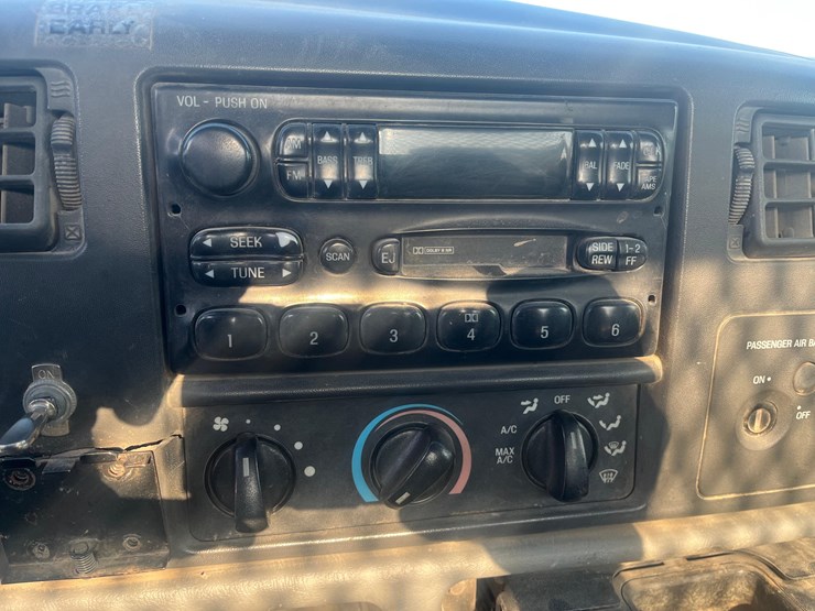 2003-ford-f350-image-32