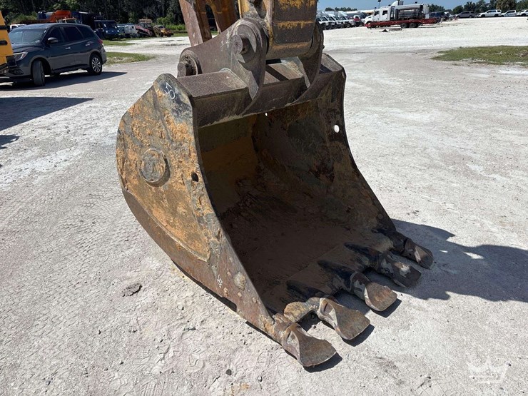2014-kobelco-sk350-lc-9-image-8