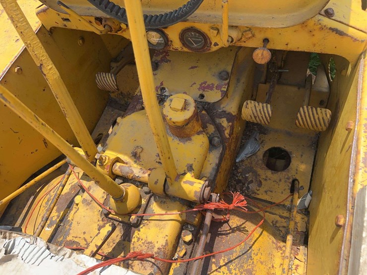 mccormick-deering-t-20-crawler-image-22