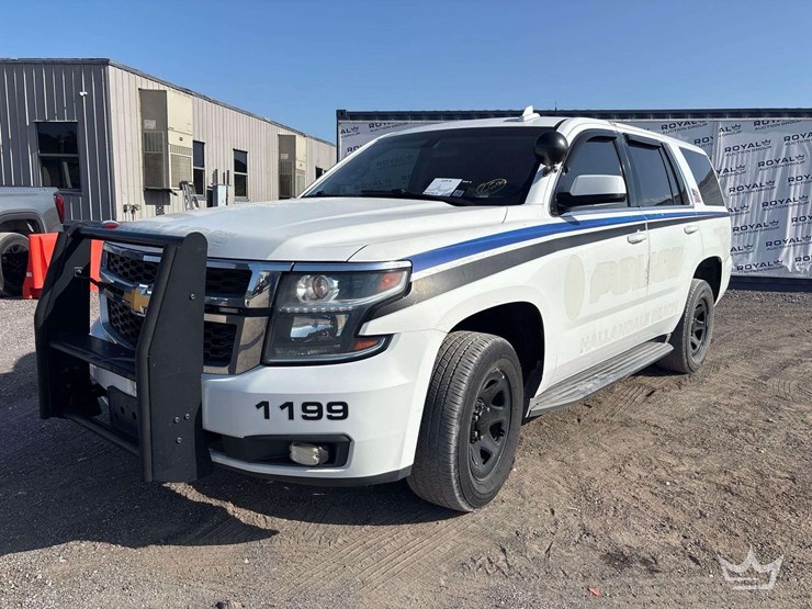 2015-chevrolet-tahoe-image-1