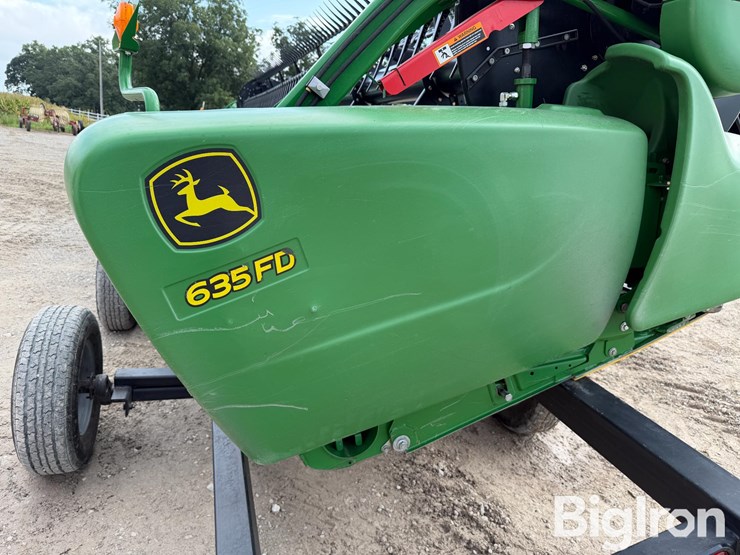 2017-john-deere-635-image-17