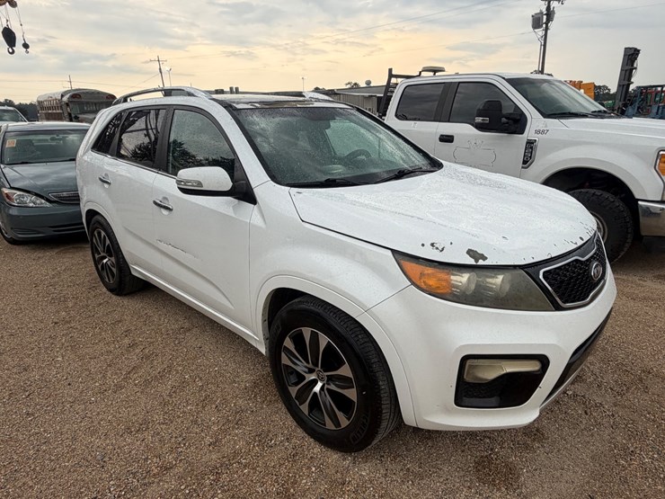2011-kia-sorento-image-2