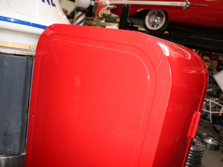 #295-•-vintage-coca-cola-machine-image-8