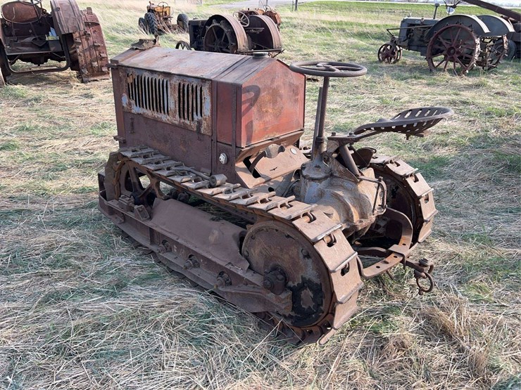 cletrac-model-k-crawler-image-5