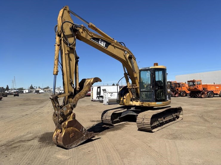 caterpillar-313b-image-1