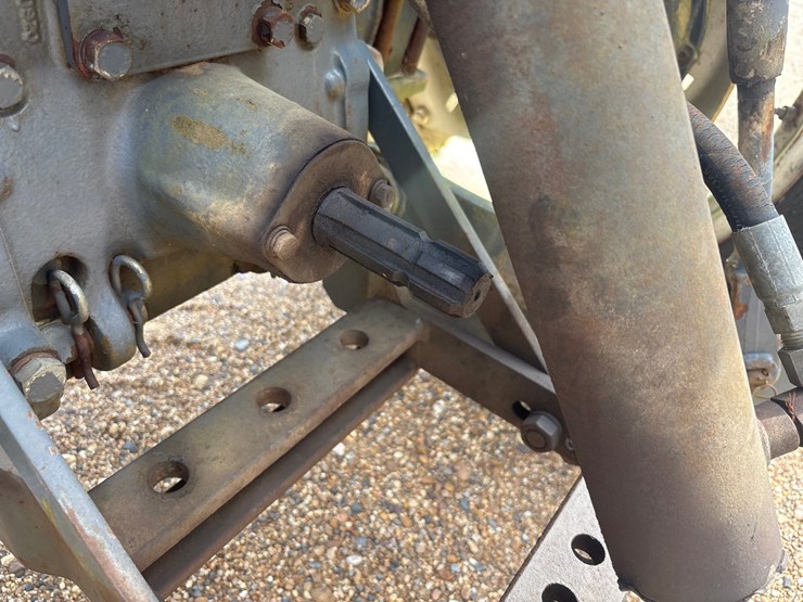 new-holland-3010-image-6