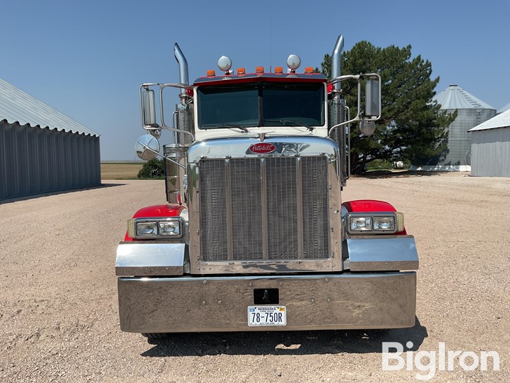 2005-peterbilt-378-image-2