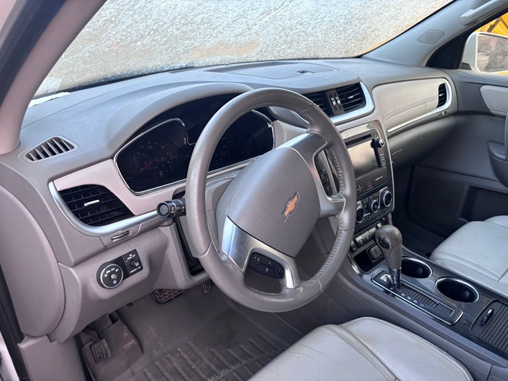 2016-chevrolet-traverse-image-8