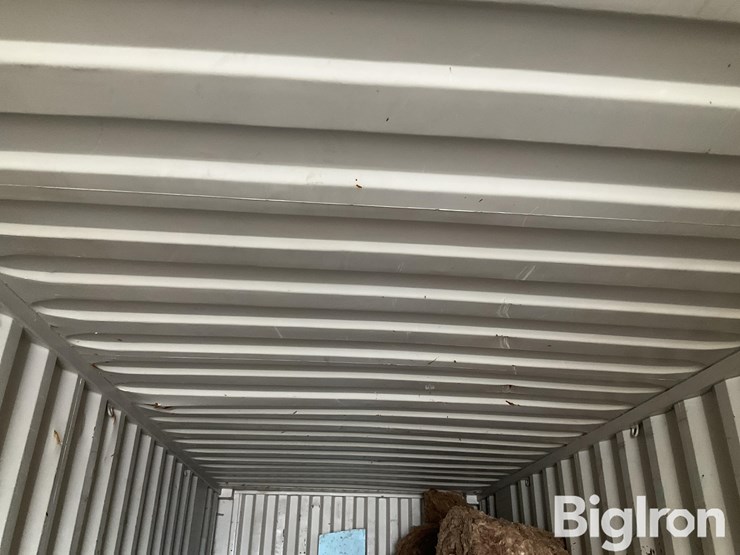 40'-shipping-container-image-9