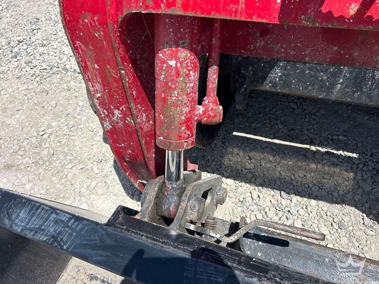 takeuchi-tl12r2-image-12