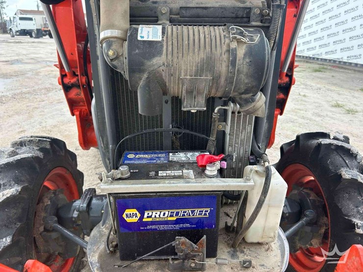 2020-kubota-3901dt-4wd-37hp-utility-loader-tractor-image-6