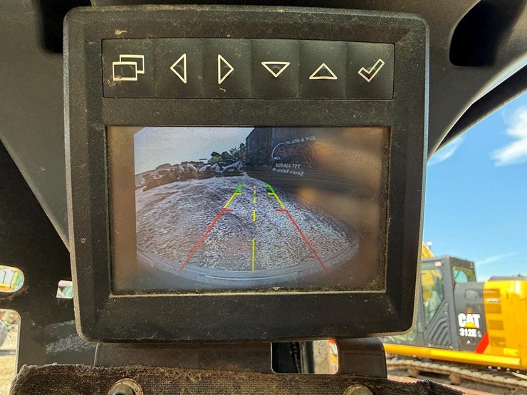 2024-deere-317g-image-23