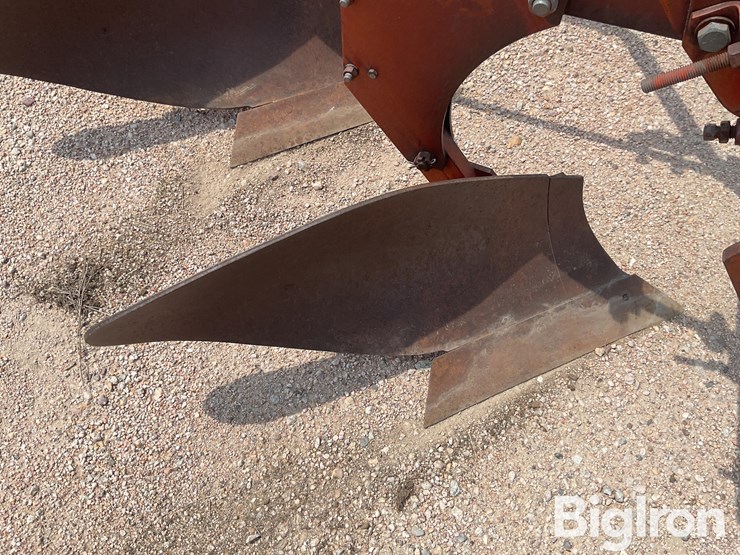 ford-10-3-bottom-plow-image-11