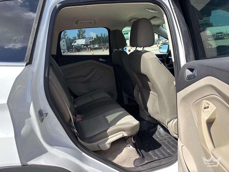 2014-ford-escape-image-23