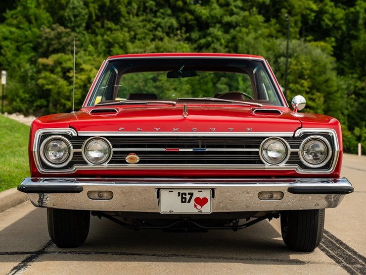 #127-•-1967-plymouth-gtx-hemi-image-4