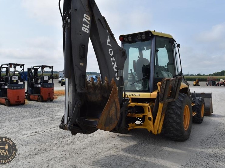 2007-volvo-bl70-image-12