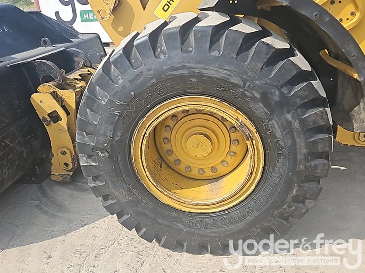 2014-caterpillar-938k-image-13