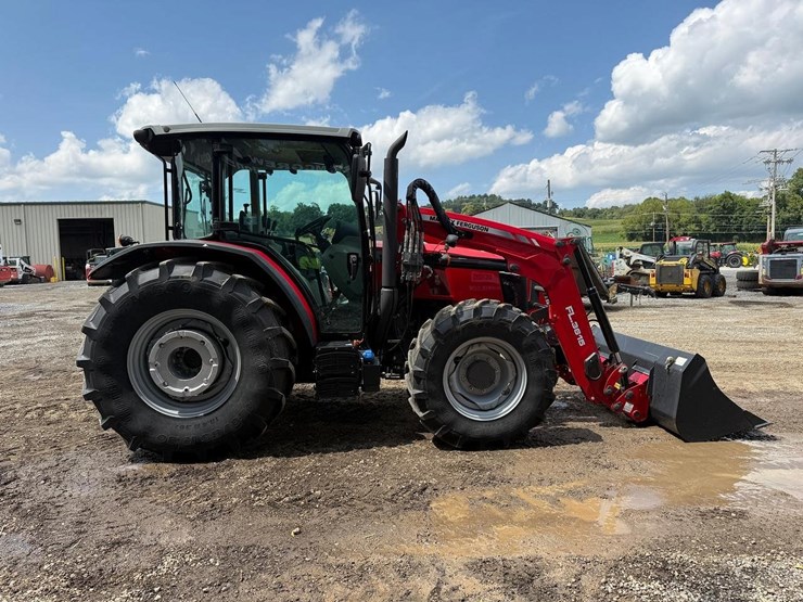 2020-massey-ferguson-4710-image-5
