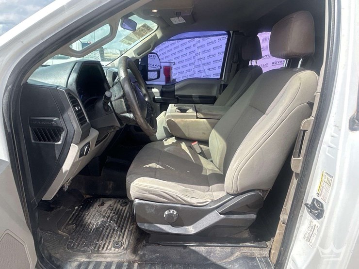 2019-ford-f250-image-11