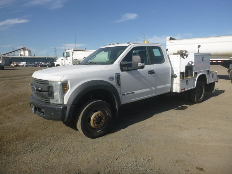 2019-ford-f450-image-1