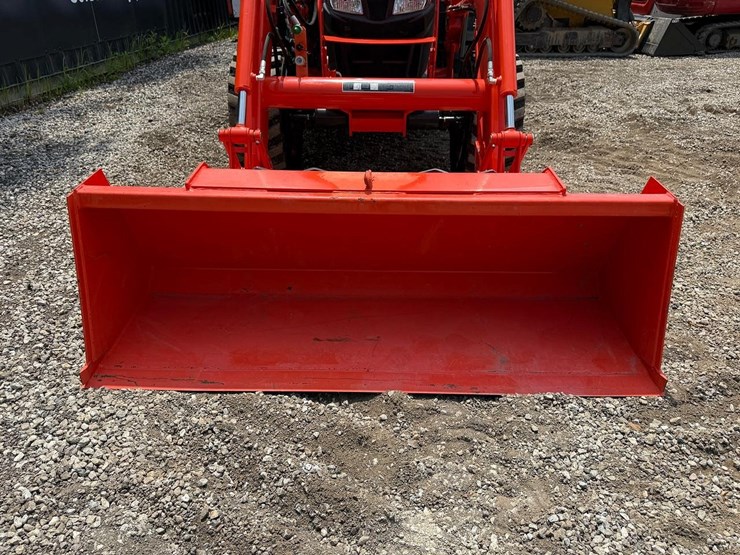2020-kubota-mx5400-image-9