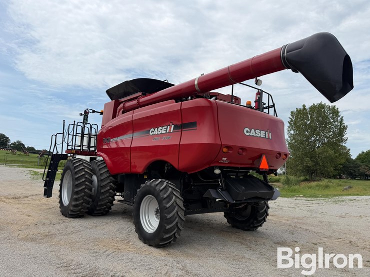 2008-case-ih-7010-image-7