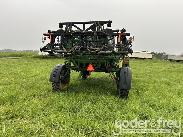 2000-john-deere-4700-image-4