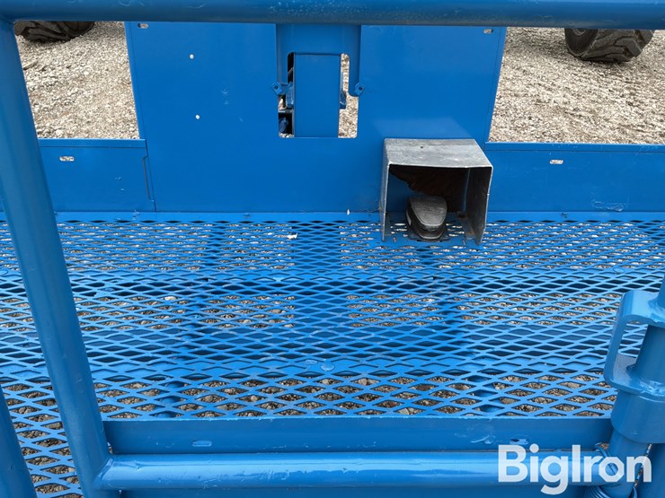 2013-genie-zx135/70-image-12