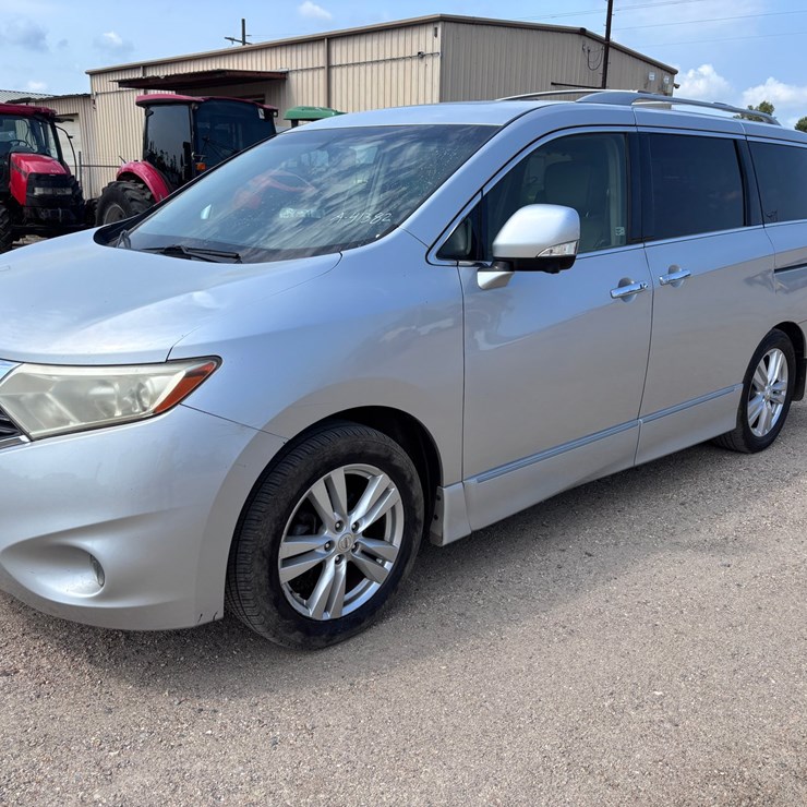 2013 NISSAN QUEST