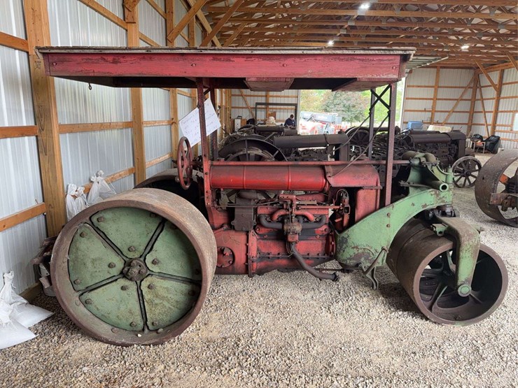 fordson-with-austin-pup-roller-conversion-image-1