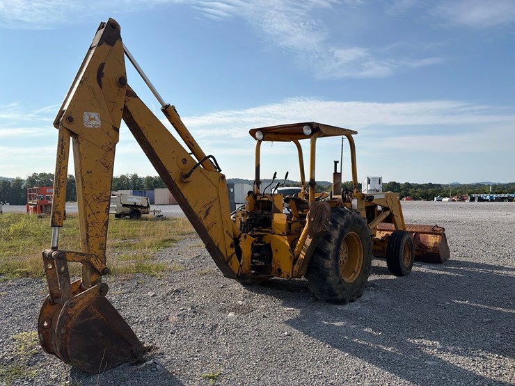john-deere-302-image-8