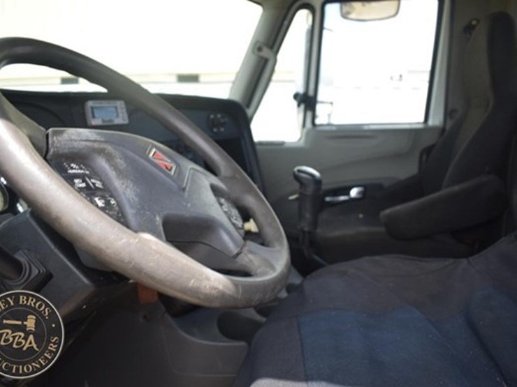 2014-international-prostar-image-136