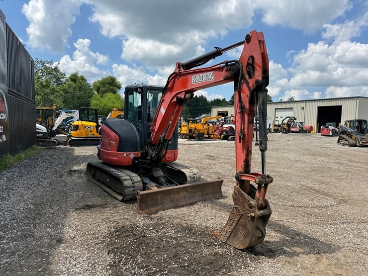 2017-kubota-u55-4-image-8