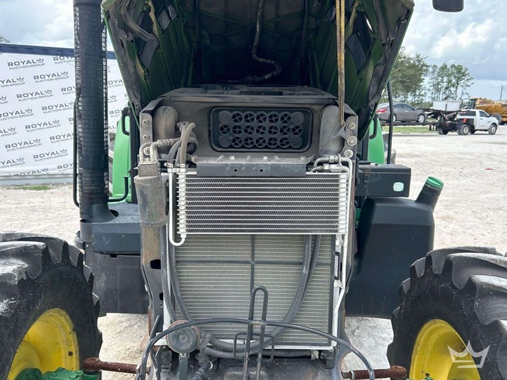 2014-john-deere-6125m-image-7