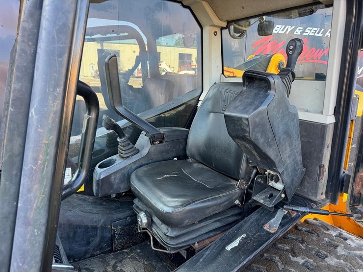 jcb-225t-image-23