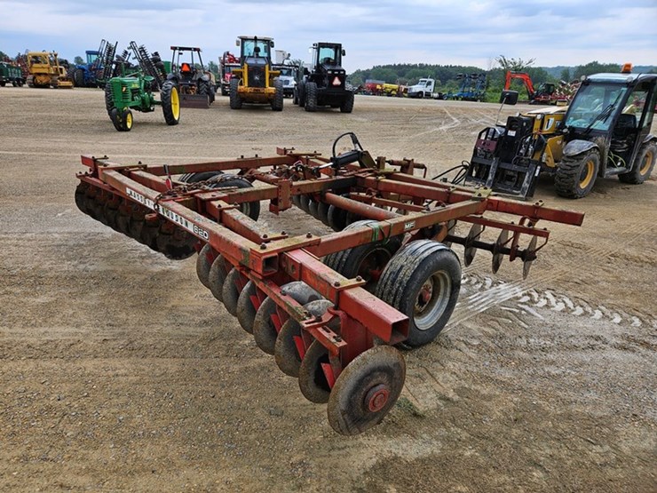 massey-ferguson-620-image-5