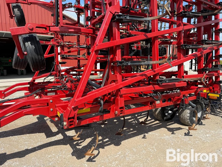 2018-case-ih-255-image-10