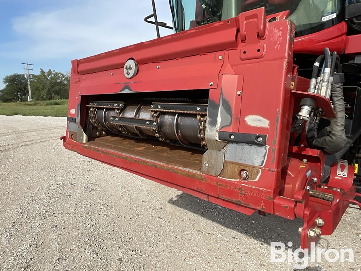 2015-case-ih-8240-image-9