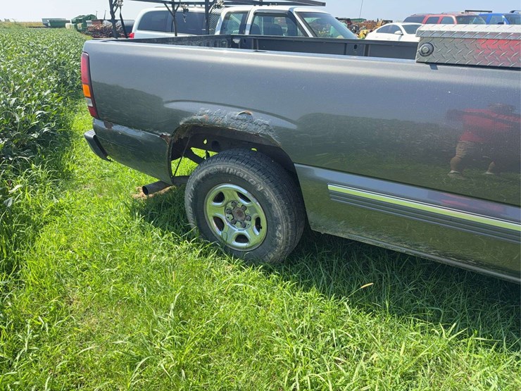 2001-chevrolet-1500-image-6