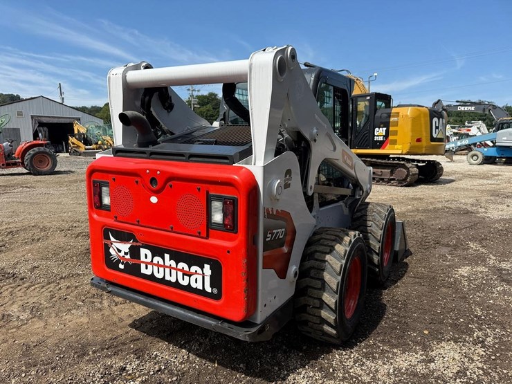 2024-bobcat-s770-image-4
