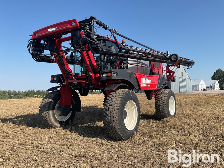 2018-miller-6300-nitro-self-propelled-sprayer-image-1