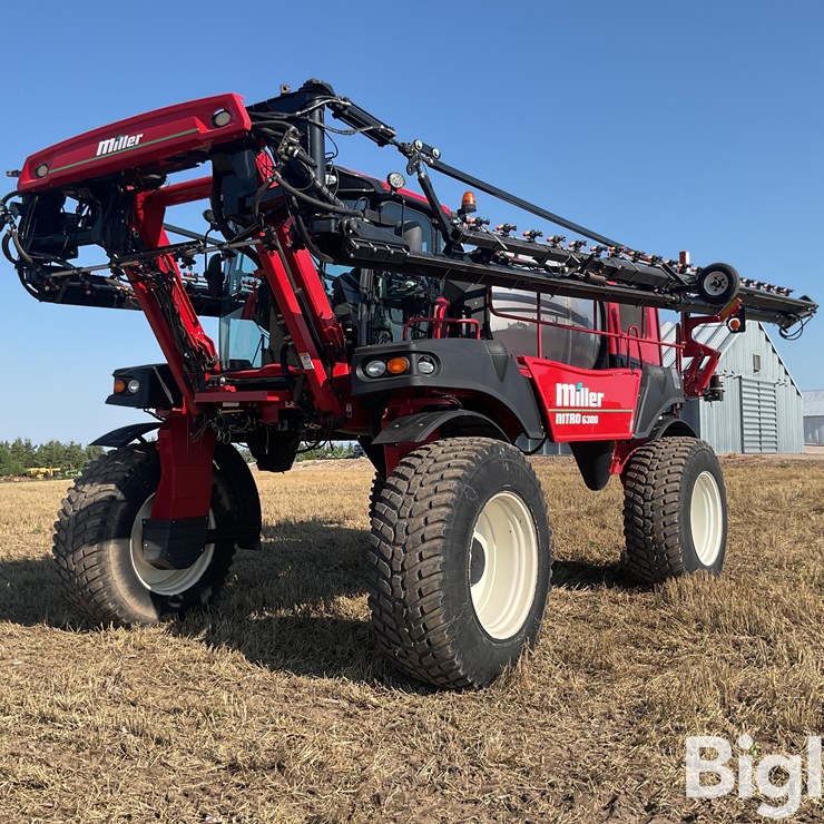 2018 Miller 6300 Nitro Self-Propelled Sprayer