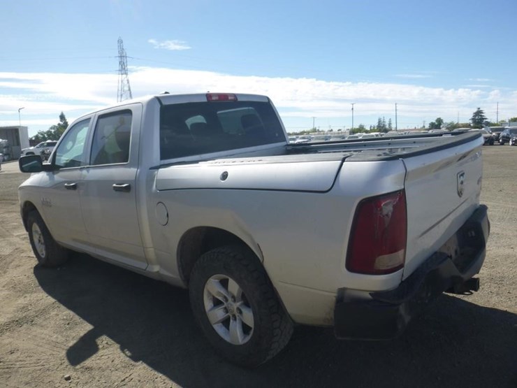 2017-dodge-1500-image-4