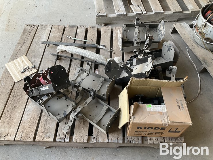 fire-extinguisher-mounting-brackets-image-8