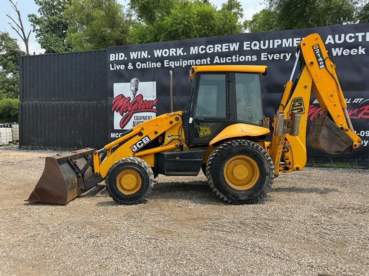 jcb-214e-image-3