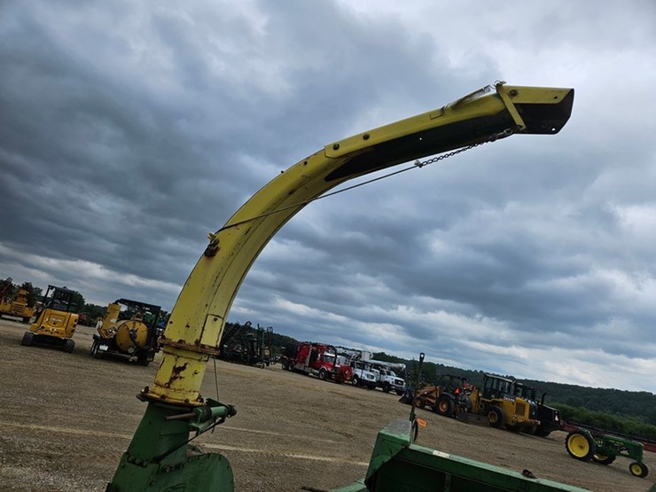 john-deere-3800-image-30